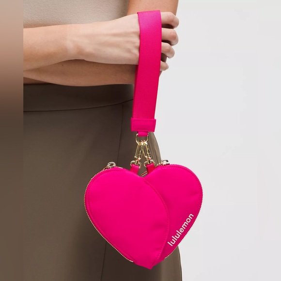 Lululemon Dual Pouch Wristlet Heart- Passionate/Passionate/Gold - Picture 1 of 6